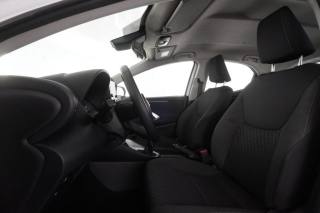 TOYOTA Yaris usata 8