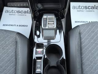 PEUGEOT 2008 usata, con Autoradio digitale