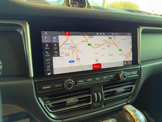PORSCHE Macan usata, con Park Distance Control