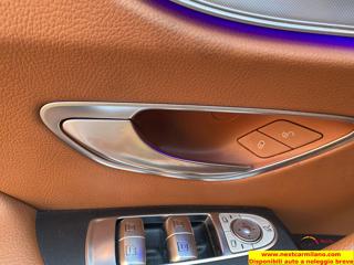 MERCEDES-BENZ E 220 usata, con Specchietto retrovisore con funzione antiabbagliamento