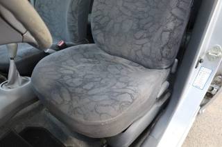 TOYOTA Yaris usata 31
