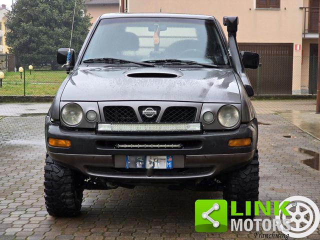 NISSAN Terrano usata 9