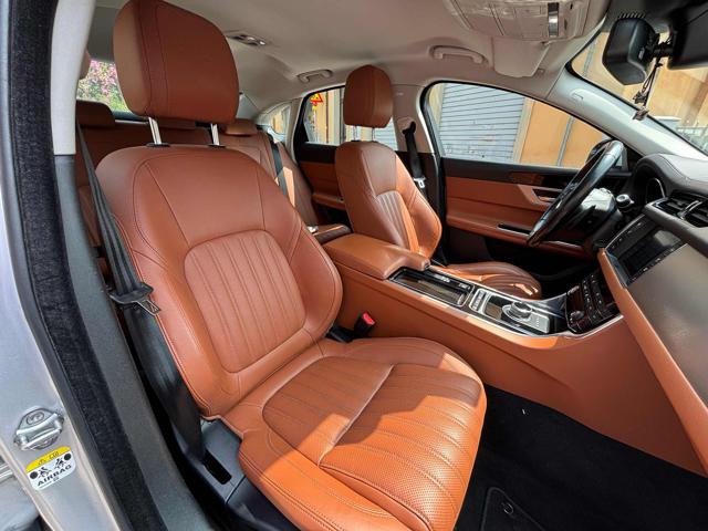 JAGUAR XF usata, con Fendinebbia