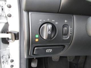 MERCEDES-BENZ CLK 200 usata 35