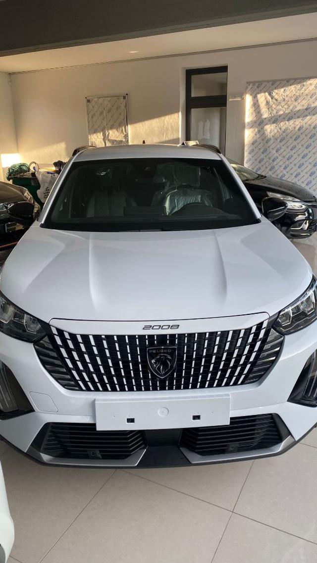PEUGEOT 2008 usata, con Cerchi in lega