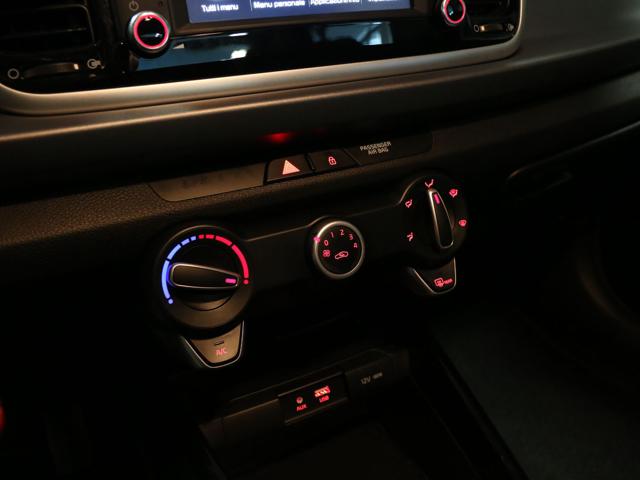 KIA Rio usata, con Park Distance Control