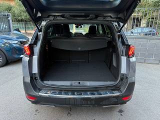 PEUGEOT 5008 usata, con Bracciolo