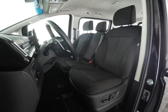 HYUNDAI Staria usata 2