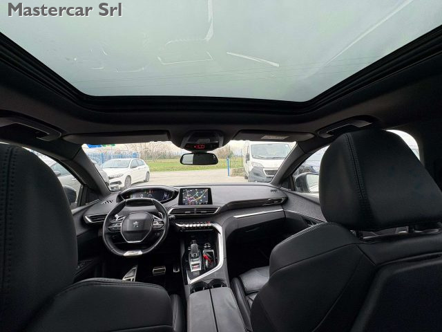 PEUGEOT 5008 usata, con Sistema di navigazione