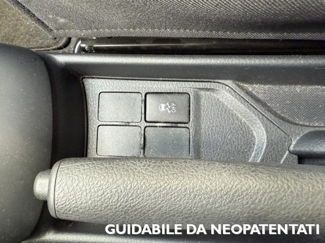 TOYOTA Yaris usata, con Servosterzo