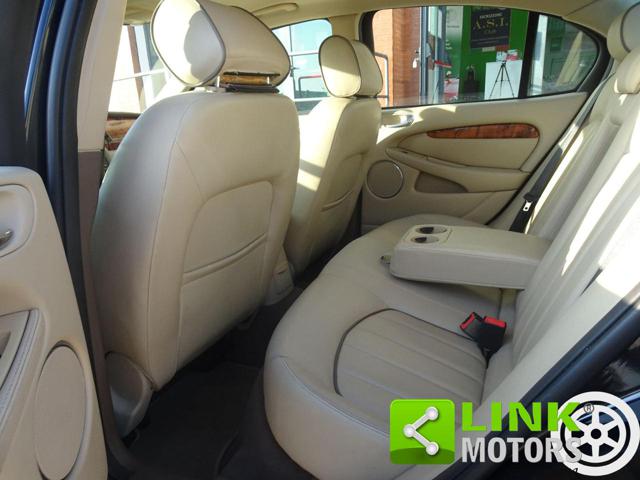 JAGUAR X-Type usata, con Fari Xenon
