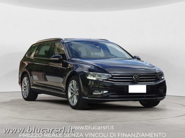 VOLKSWAGEN Passat usata 0