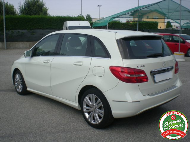MERCEDES-BENZ B 180 usata, con Autoradio