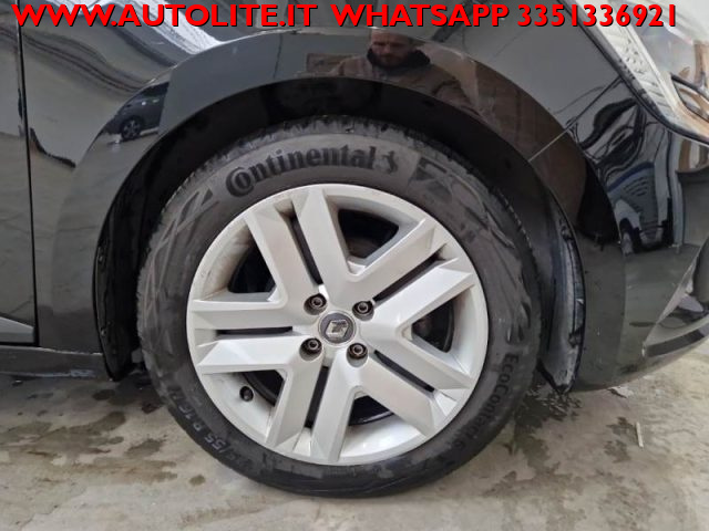 RENAULT Clio usata, con Touch screen