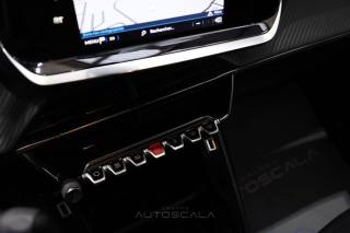 PEUGEOT 208 usata, con USB