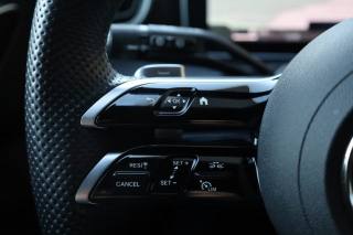 MERCEDES-BENZ C 300 usata, con Sound system