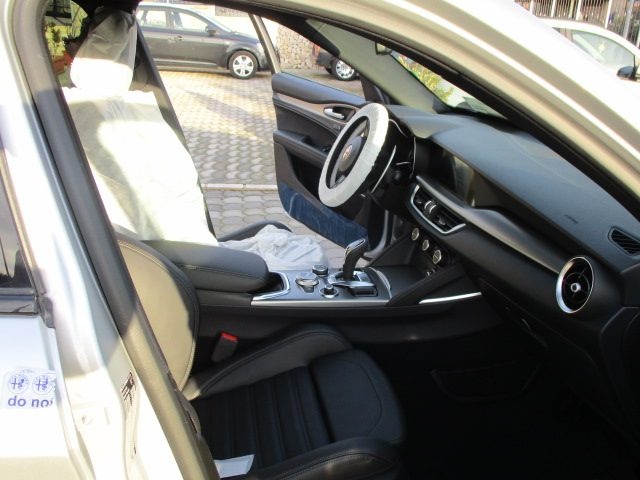 ALFA ROMEO Stelvio usata, con Autoradio