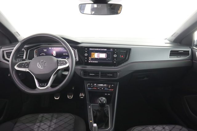 VOLKSWAGEN Taigo usata 3