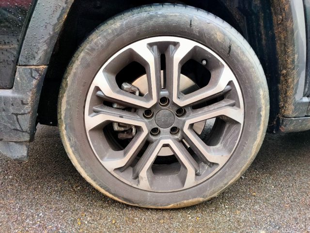 JEEP Compass usata, con Isofix