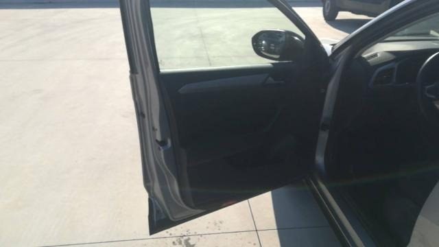 VOLKSWAGEN T-Roc usata, con Controllo elettronico della corsia