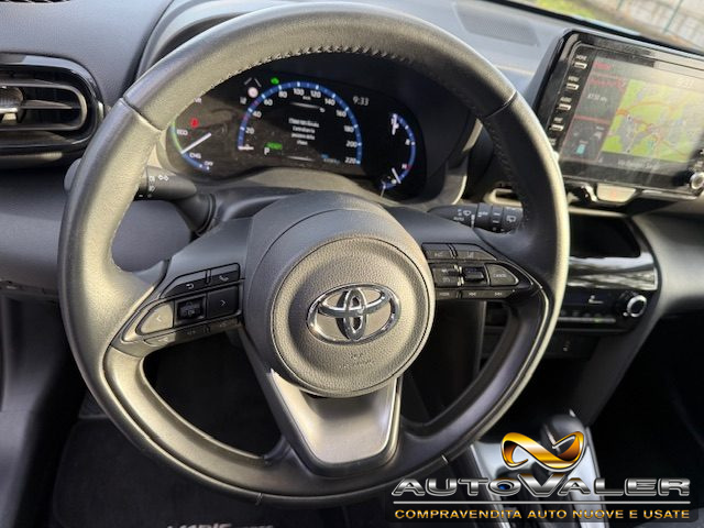 TOYOTA Yaris Cross usata, con Controllo automatico clima