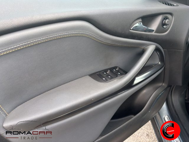 OPEL Zafira Tourer usata, con Controllo automatico clima