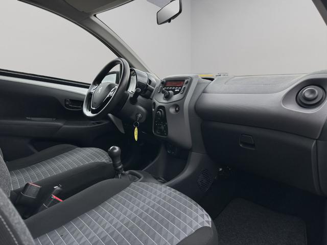 PEUGEOT 108 usata, con USB