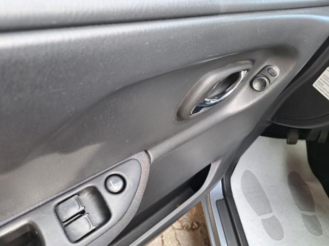 OPEL Agila usata, con USB