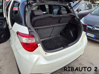 TOYOTA Yaris usata, con Touch screen