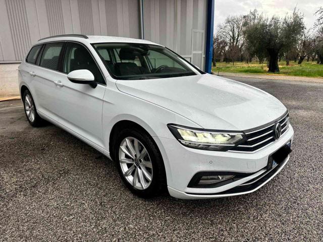 VOLKSWAGEN Passat Variant usata, con ABS