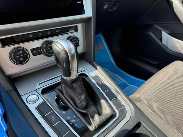 VOLKSWAGEN Passat Variant usata, con Fendinebbia