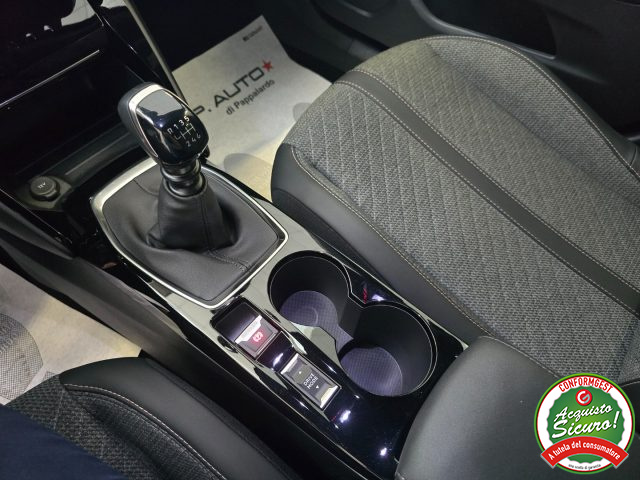 PEUGEOT 2008 usata, con Touch screen