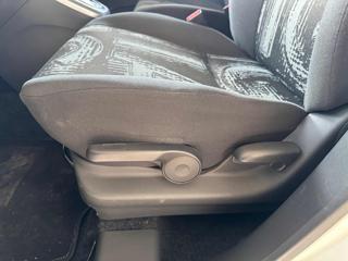 OPEL Agila usata, con MP3