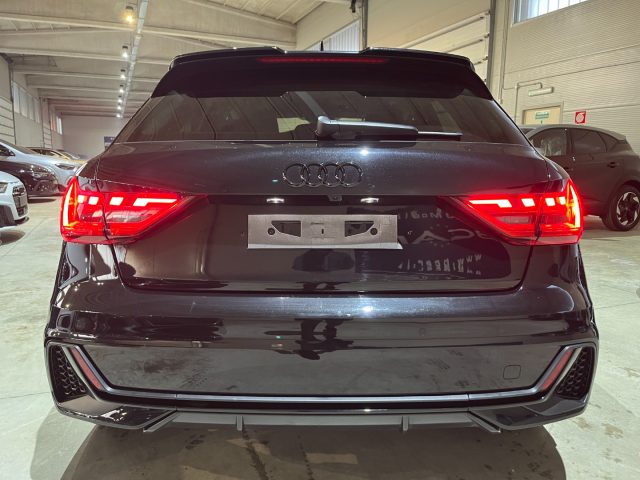 AUDI A1 usata, con Autoradio