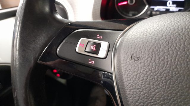 VOLKSWAGEN e-up! usata 20