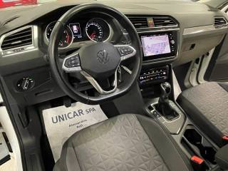 VOLKSWAGEN Tiguan usata, con USB