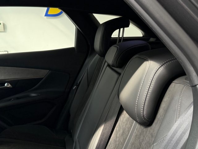 PEUGEOT 3008 usata, con Isofix