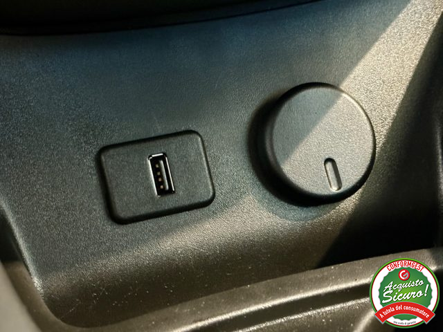 OPEL Corsa usata, con Climatizzatore