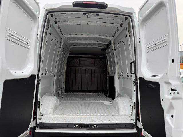 IVECO Daily usata, con Monitoraggio pressione pneumatici