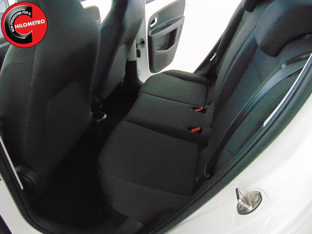VOLKSWAGEN up! usata, con Alzacristalli elettrici
