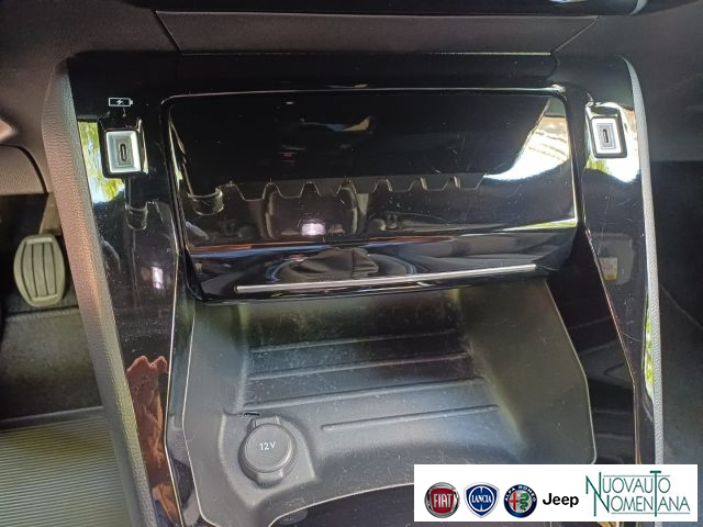 PEUGEOT 2008 usata, con Bluetooth