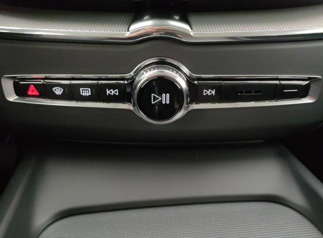 VOLVO XC60 usata, con Volante in pelle