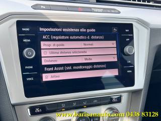 VOLKSWAGEN Passat Variant usata, con Touch screen