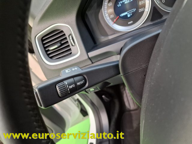 VOLVO V60 usata, con Monitoraggio pressione pneumatici
