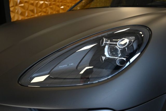 PORSCHE Macan usata 105