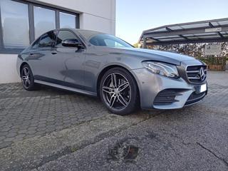 MERCEDES-BENZ E 220 usata, con Airbag laterali