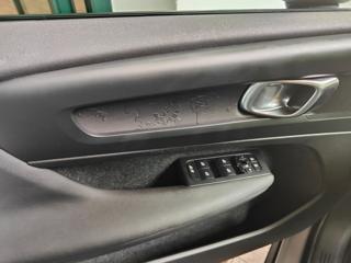VOLVO XC40 usata, con Volante in pelle