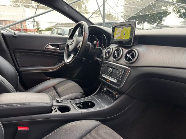 MERCEDES-BENZ CLA 200 usata, con Fari Xenon