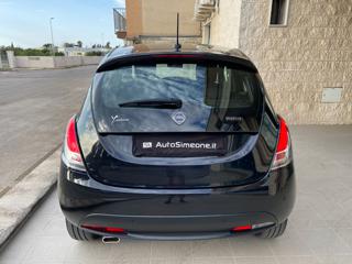 LANCIA Ypsilon usata, con Autoradio