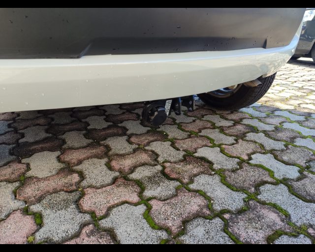 SUZUKI Ignis usata, con Fari LED